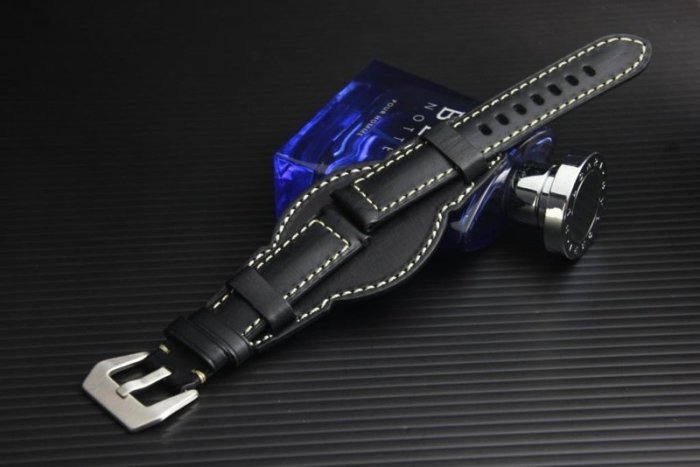 20mm皮底皮面Banda出品 bund watch strap hamilton飛行軍錶風格黑色平面錶帶,白線