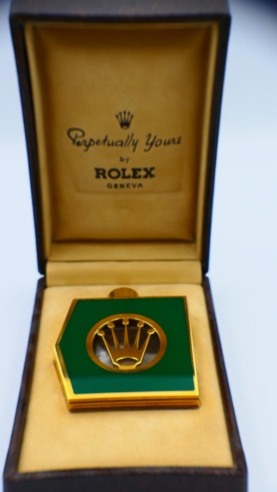 【美好時光】罕見古文物ROLEX勞力士1970年代銅製綠色琺瑯烤漆香水罐 !  盒裝完整美藏品!