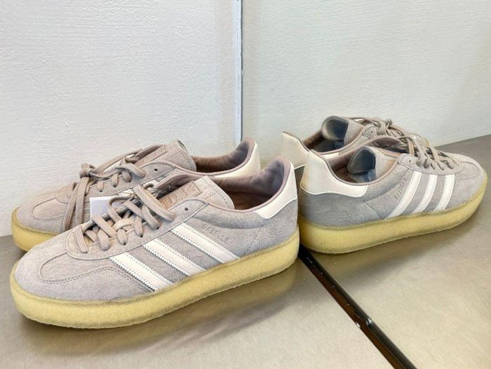 adidas gazelle silver green womens Adidas x Kith x Clarks Unisex 8th Street Samba Savannah Low Top Sneakers