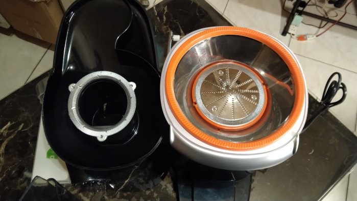 二手 果汁機 調理機 全新沒使用過 Daily More 磨汁機 養生磨汁機 研磨調理機