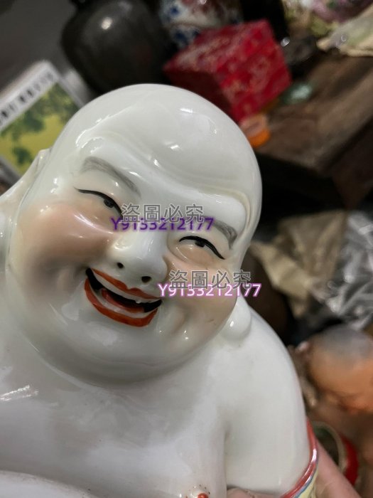 置物　弥勒佛 粉彩人物 晚清民国一线瓷塑中国大名家万同顺造粉彩弥勒佛。 Late Qing / early