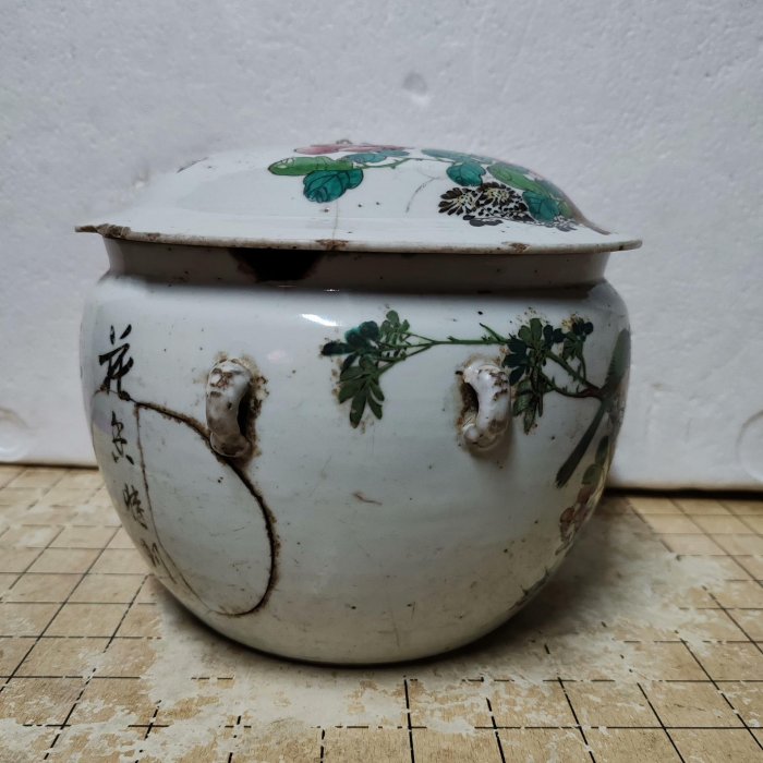 花鳥粥罐 嚴選晚清民國花鳥粥罐，品相真實可驗，紋飾細膩珍藏佳品花卉鳥蟲風味