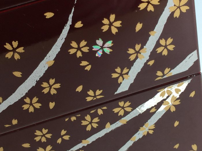 本齋】一元起標每週三結標~~日本漆藝內朱塗櫻花金蒔繪合成漆器三段重箱