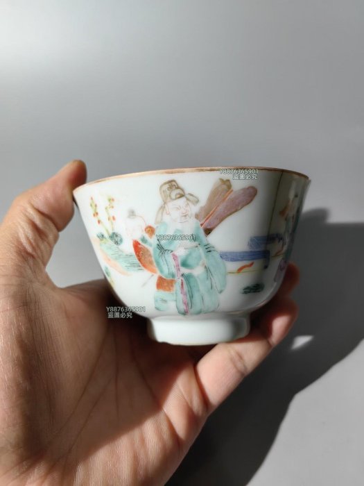 同治粉彩人物故事杯【年代】同治【尺寸】口直徑9.8CM，底直徑4CM，高