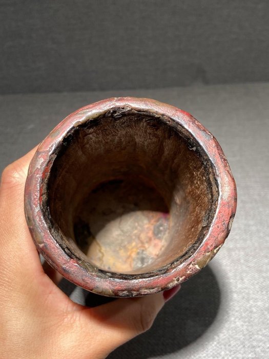 清代黃花梨大漆筆筒12公分高7.3公分樣式珍稀適合文房裝飾松樹人物紋黃