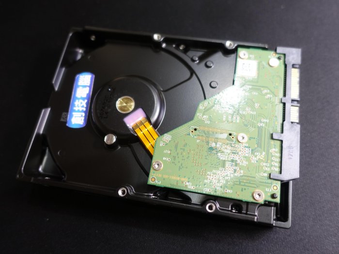 創技電腦] 3.5 吋硬碟3TB SATA 介面WD 型號:WD30EFZX 二手良品實品拍攝