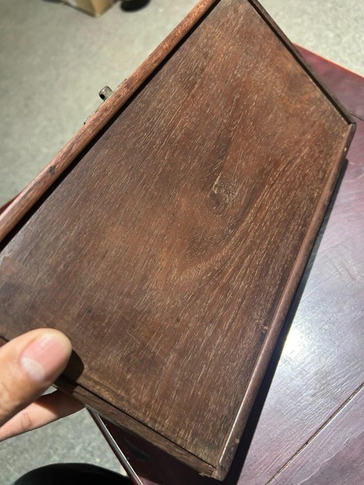 嚴選花梨木貼盒，尺寸30x17cm，高7公分，紋理清晰，銅活精工，藏家推薦