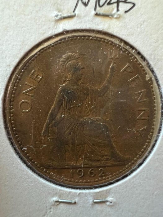 英國1962年1便士銅幣伊麗莎白二世女王時期嚴選外國硬幣，實物拍攝清晰