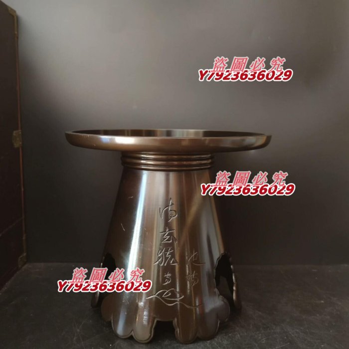 日本純銅製池坊御玄豬花器品相完好，精致，器型穩重，很厚實，比一般的
