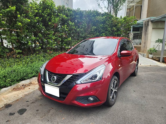 2018年 TIIDA 超高CP值 代步車價格超新年份 免訂金試車