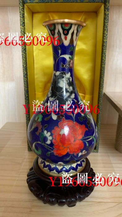 二手】名家郭明橋景泰藍掐絲琺瑯彩花瓶，高25cm，帶原裝木座和盒子。藍