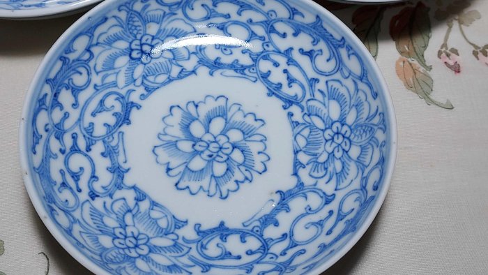 清代嘉慶時期淡描寶相花花纏枝紋小碟(標價為單個) | Yahoo拍賣