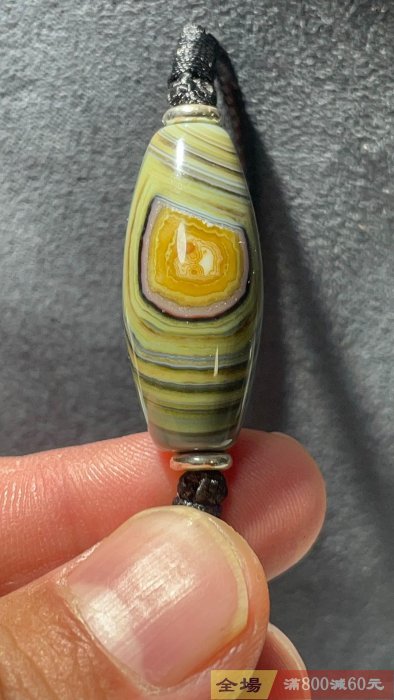 天珠纏絲瑪瑙天珠一眼金天然紋理大自然杰作前有黃金發財眼后有塔一柱擎