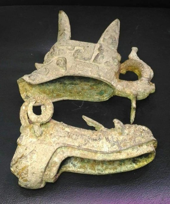 西周時期 発掘品 青銅器 水錆 饕餮紋 瑞獣 龍 酒壺 鼎 温酒器 樽 唐物 西周時期 発掘品 高古青銅器 瑞獸三足 裝酒器