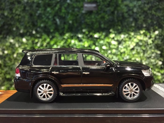 1/43 Hi-Story Toyota Land Cruiser 200 ZX 2015 HS225BK【MGM