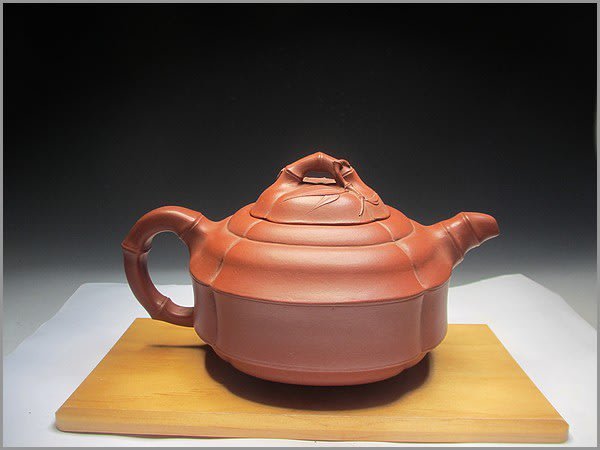 清倉孤品》351早期竹節四方壺紫砂【旭齋】九孔出水、約450cc、有七天