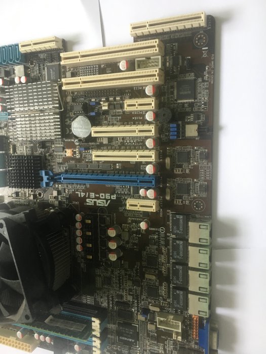 ASUS 華碩主機板,P90-E,,含CPU,記憶體,風扇,,良品 | Yahoo拍賣