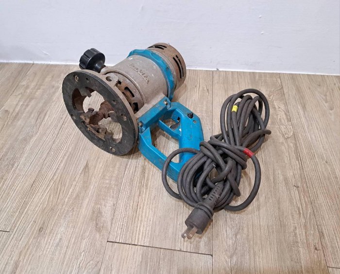 二手~makita 牧田 3600 木工雕刻機 修邊機 路達~功能正常
