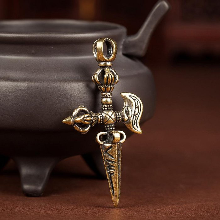 中国古美術・蔵伝工芸・旧チベット収寒鉄刻金剛降魔斧・文房置物・鎮宅辟邪・風水 中国古美術・蔵伝工芸・旧チベット収寒鉄刻金剛降魔斧・文房置物・鎮宅