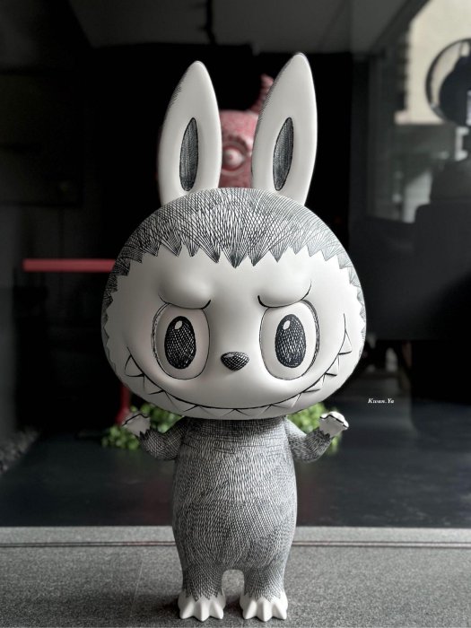 ￼POP MART Mega Labubu 素描 1000% 400% 泡泡瑪特 春天野 大首領 陰晴天使 Zimomo