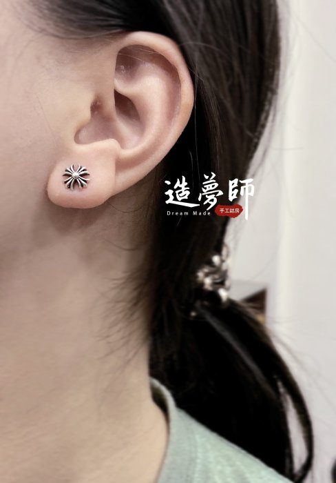 さっくー様 専用 Chrome Hearts STUD CH PLUS(片耳用)