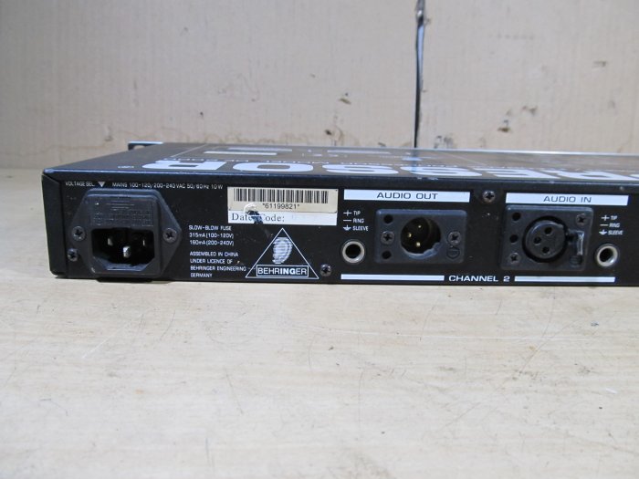 Behringer DE2000 Suppressor | Yahoo拍賣