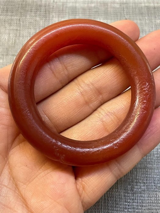 嚴選古玉好瑪瑙袈裟環，天然風化包漿，尺寸D25mm，適合收藏袈裟玉器包