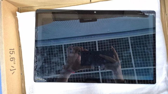 asus t3300k 螢幕零件（破損）