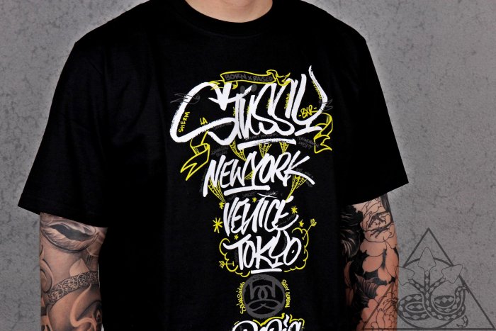 HYDRA】Stussy x Born x Raised Handstyles Tee 塗鴉字體短T