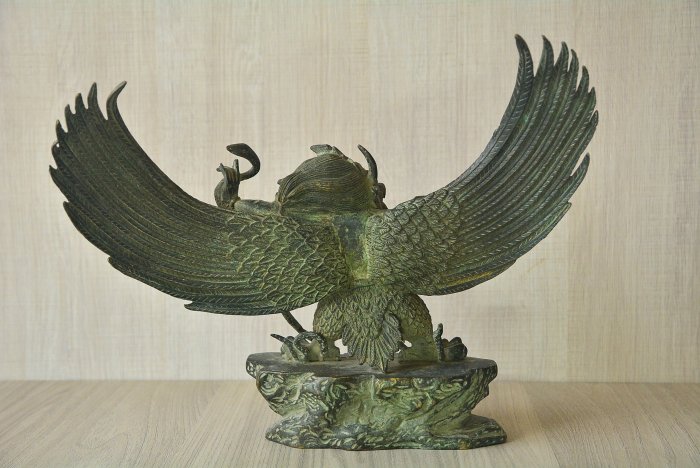 大自然之坊~ @ 藏傳早期老件@ 大鵬金翅鳥迦樓羅王老件銅像@ 辟邪保平安