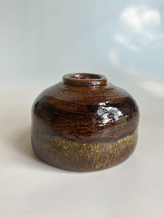 嚴選日本樂燒松雲窯泉喜仙作大樋燒茶碗，附原裝瓷盒與燒製年號茶碗、樂
