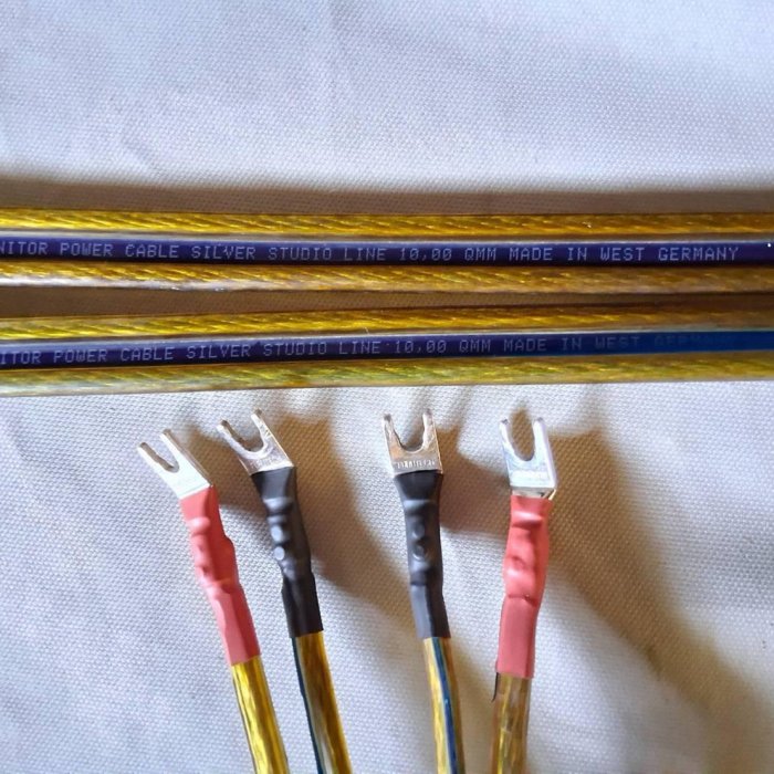 西德MONITOR POWER CABLE SILVER STUDIO 1000芯銀喇叭線3m一對| Yahoo拍賣