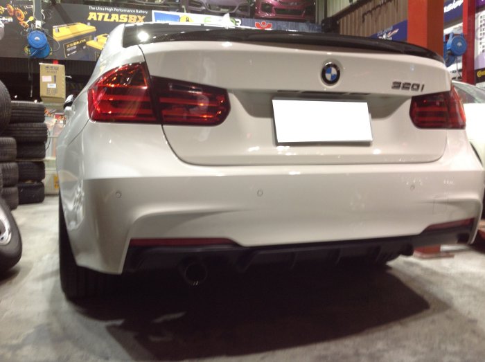 DJD18080723 BMW F30 PERFORMANCE 卡夢 尾翼 抽真空 碳纖維尾翼 另有 F20 F10