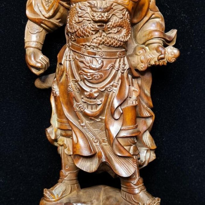 舊藏老黃楊木雕《配劍關公》武財神擺件老貨收藏品直徑5.5高12cm/約重60