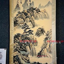 珍藏現代畫家傅抱石手繪山水風景紙本立軸畫。傅抱石原名長生、瑞麟，號