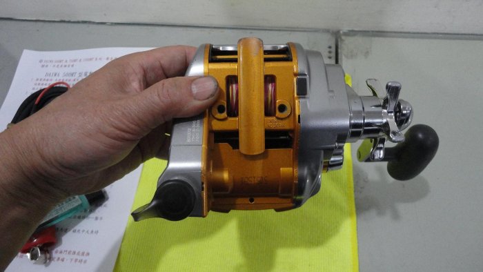 日本島內機daiwa SEABORG (西伯格) 500 mt 型電動捲線器(小橘怪