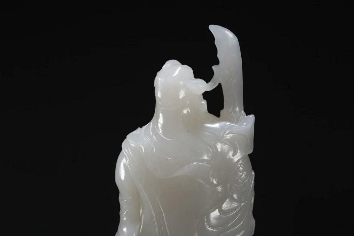 嚴選和田白玉關公雕像，細膩工藝長4.5cm，高11.5cm，重189g，適合收藏