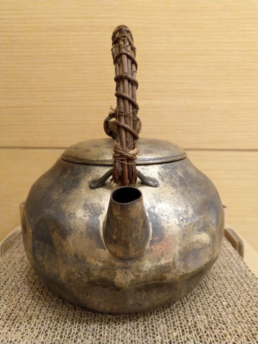 日制銀壺燻銀壺銅鍍銀日本銀瓶藏出交流古美術茶道具湯沸水注落款在銘