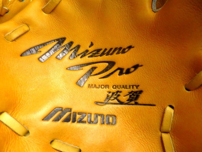 NPB公式サインバット井端弘和 Mizuno-Pro 硬式バット NPB公式サインバット井端弘和 Mizuno-Pro 硬式バット 【公式通販】