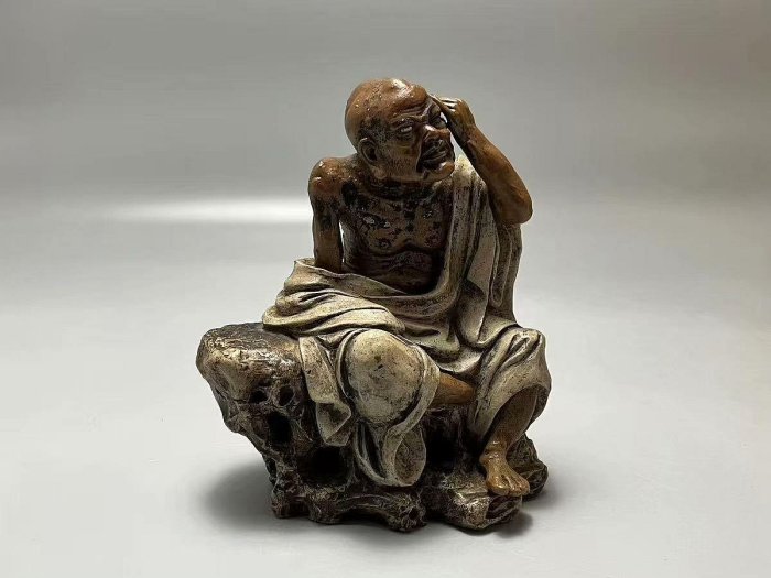 嚴選清代石灣窯挖耳羅漢像收藏品，實物保存完整如圖十八羅漢石灣陶瓷藥