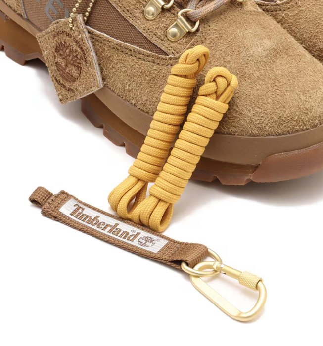 靴 Grip Swany x Timberland Timberland's GORE-TEX EuroHiker Is Now Equipped With Hooks