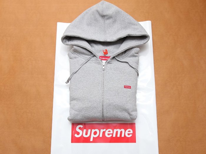 2017A/W Supreme Small Box Zip Up Sweat 小Box Logo 連帽拉鍊外套