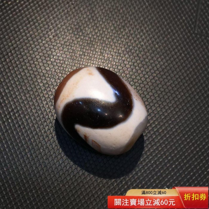 藏傳手工珠虎牙達洛天珠編號：XA17 尺寸：22.2x26.8mm 舊藏古董古玩