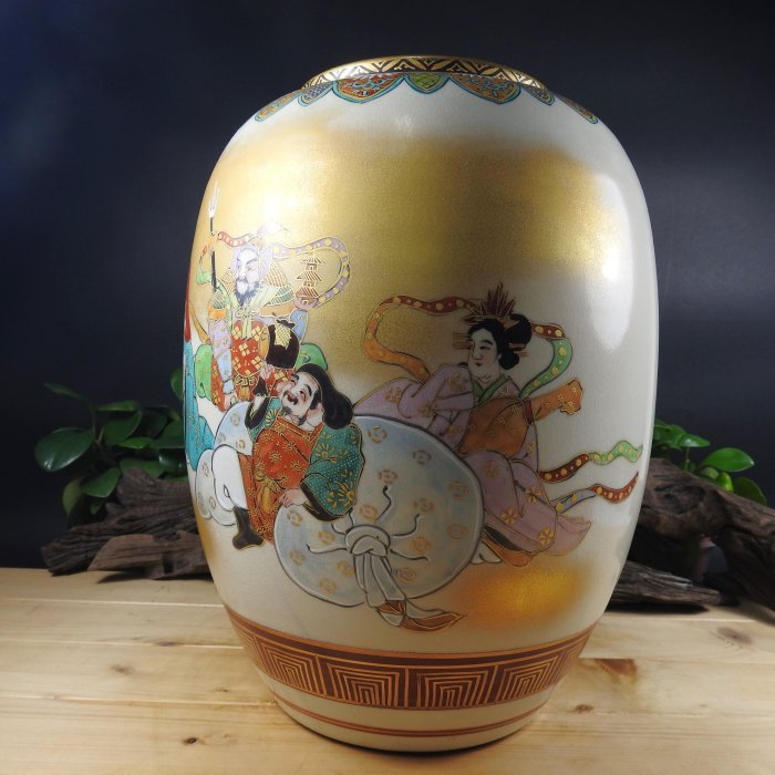 九谷焼 金　七福神　花瓶 豪華絢爛・最高級】 九谷焼 花瓶 七福神 金彩 57cm 特大サイズ