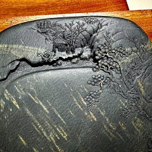 嚴選精品歙硯老坑水波紋雨金星金暈山水硯，純手工雕琢，線條柔美細膩
