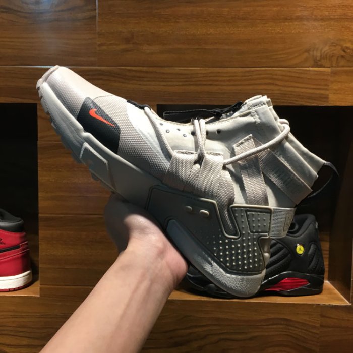 nike air huarache gripp aq2802