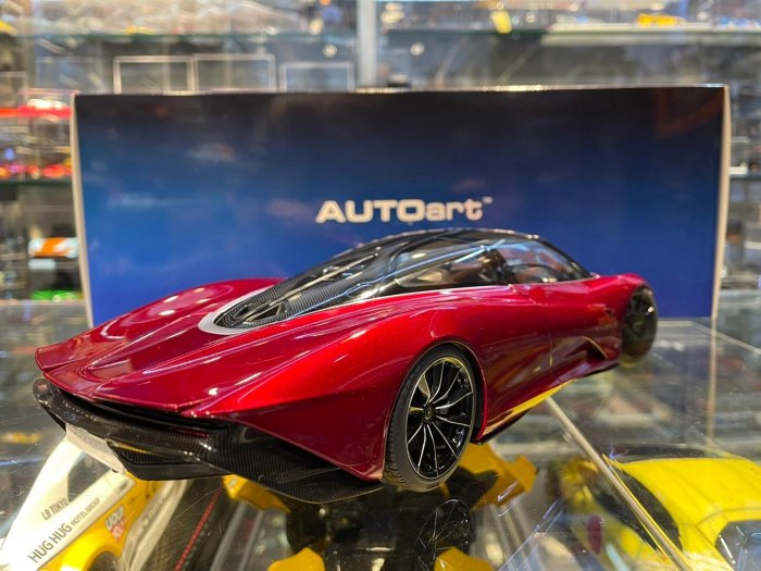 AutoArt McLaren Speedtail 1/18 Volcano Red - Composite, Neuve Sous Boîte