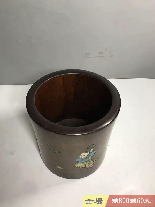 黃花梨鑲嵌螺鈿筆筒，器型周正無裂紋，保存完好尺寸見圖收藏老貨舊藏