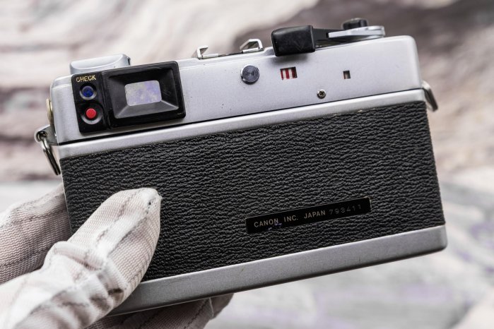 二手新中古:經典Canon QL17 Glll三代40mm F1.7大光圈旁軸相機