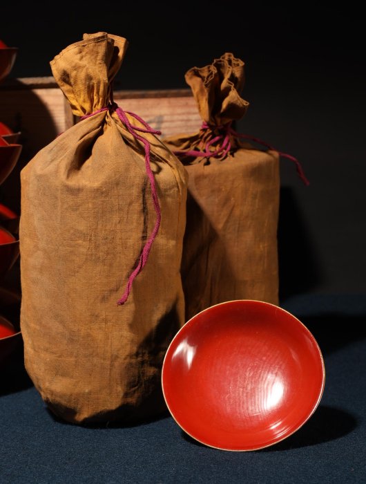 茶懐石 漆器 朱塗 引き盃 10客 盃台二基 共箱 美品 DT635 茶懐石 漆器 朱塗 引き盃 10客 盃台二基 共箱 美品 DT635 3/30結標日本